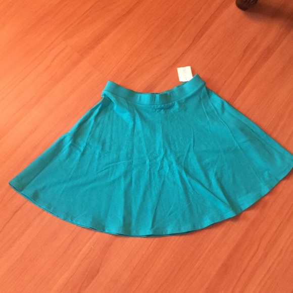 Forever 21 Dresses & Skirts - Forever21 Blue/Emerald Skater Skirt